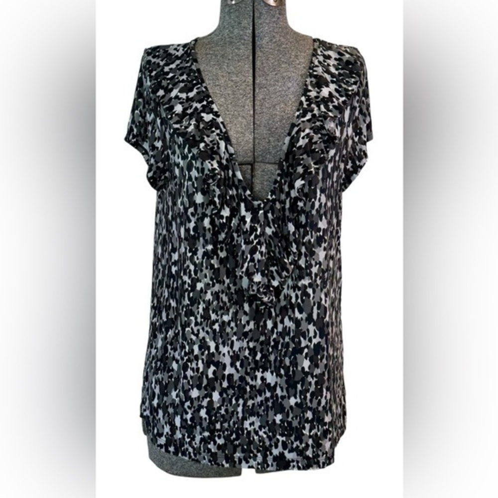 Rafaella Women’s top, short sleeve, medium